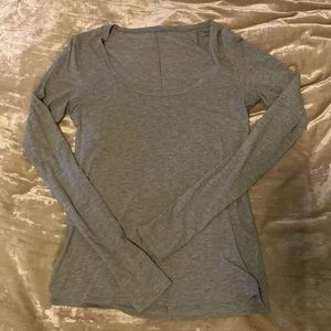 Lululemon long sleeve tee